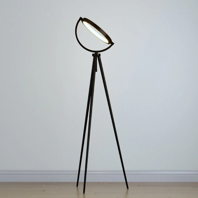 Scandinavian Floor Lamp – Nordic Halo LED Light