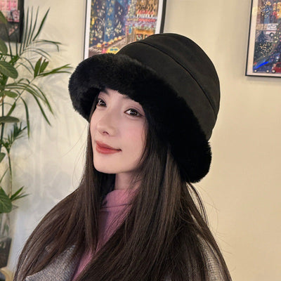 Women’s Faux Fur Winter Beanie Hat