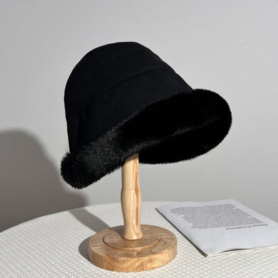 Women’s Faux Fur Winter Beanie Hat