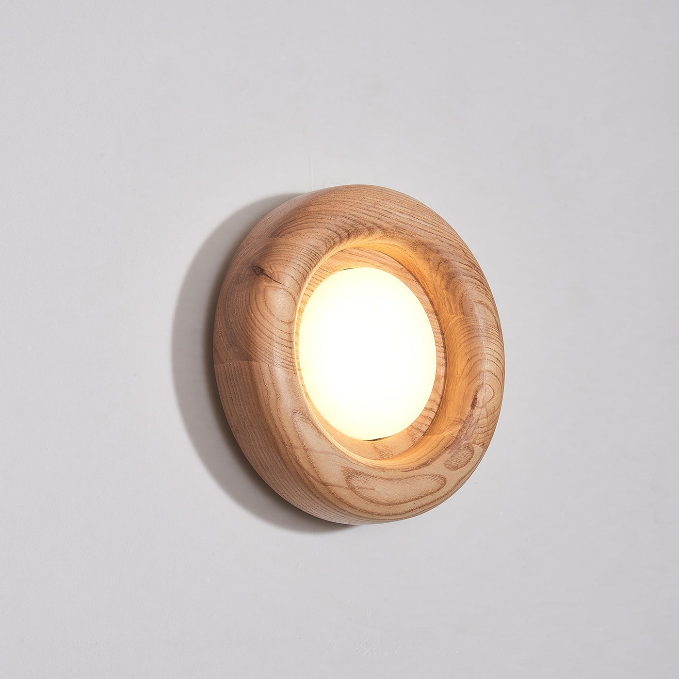 Orbitus LED Wall Light – Modern Wooden Frame