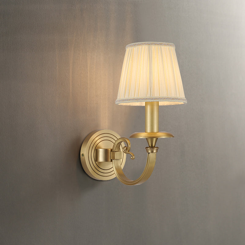 GlowMajesty – Elegant Gold Wall Lamp for Regal Lighting