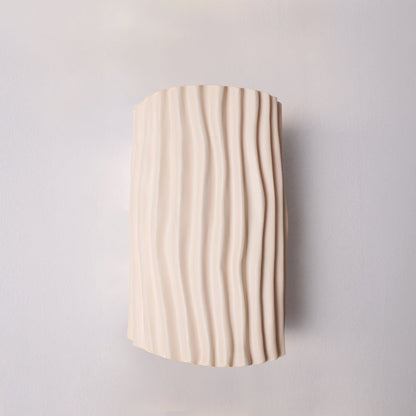ScandiLuxe – Resin Wall Light with Warm and Inviting Glow