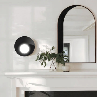 MinimalGlow  – Sleek Wall Lamp with Energy-Efficient LED