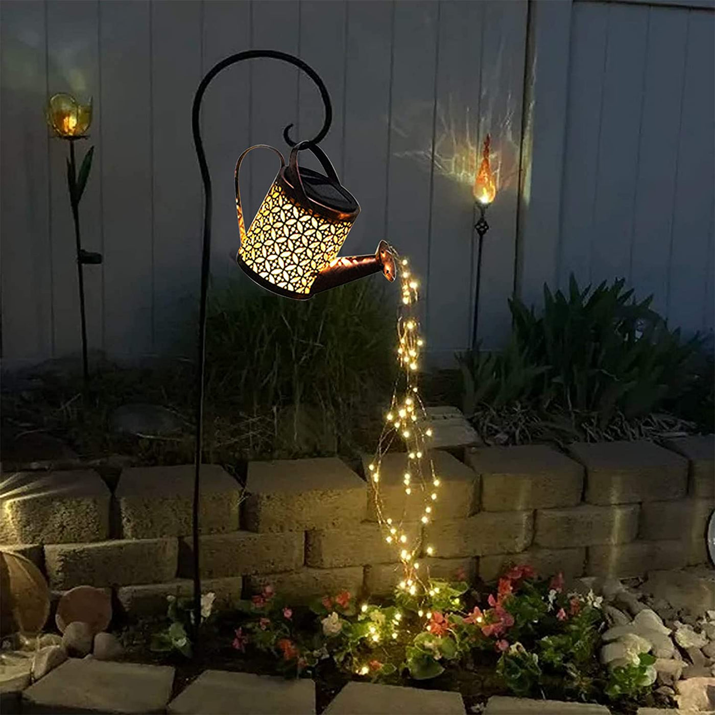 SolarGarden Star-Shaped Solar Garden Lamp