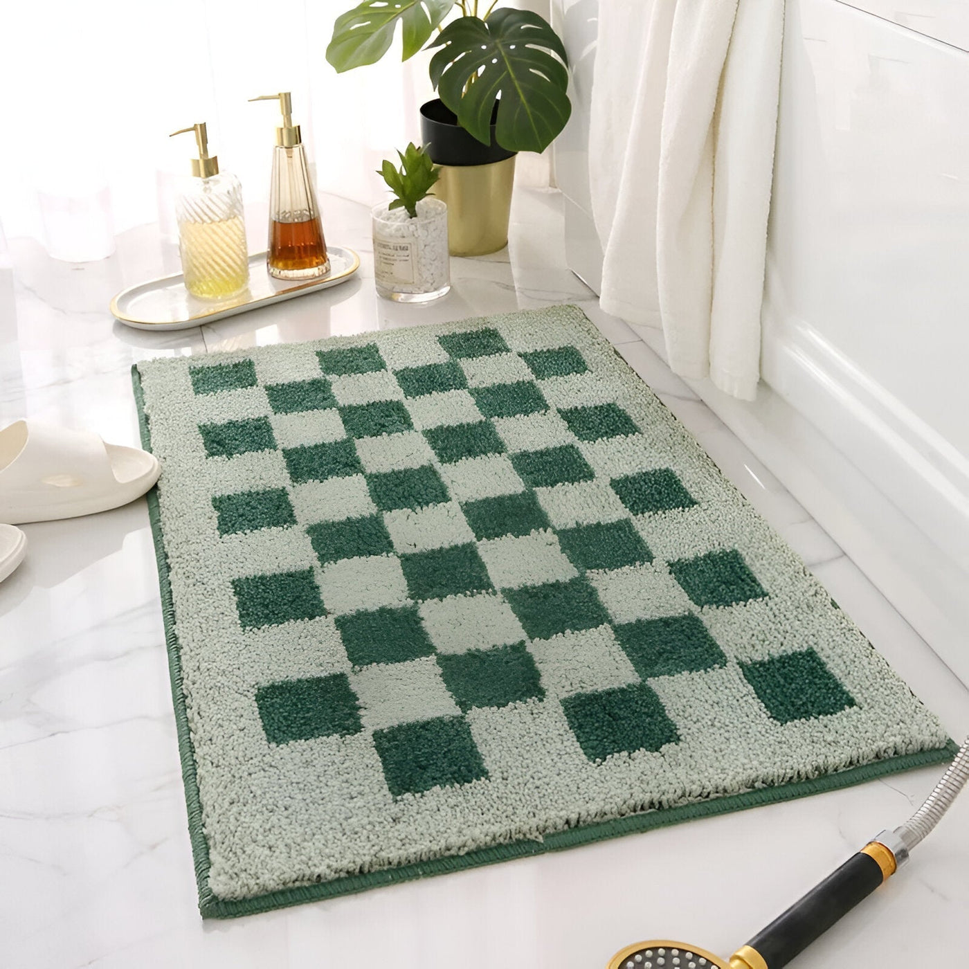 Plush Checkered Microfiber Bath Mat Black and White