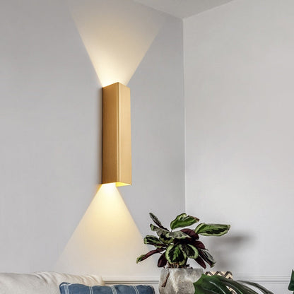 BeamGlow – Sleek Outdoor Lamp for Contemporary Spaces