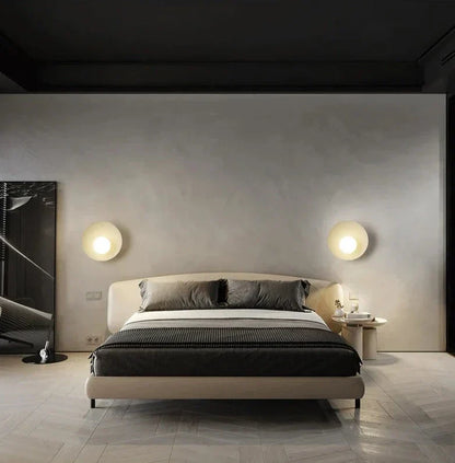 MinimalGlow  – Sleek Wall Lamp with Energy-Efficient LED