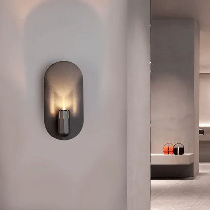 FormaLume – Contemporary Wall Light with Unique Design