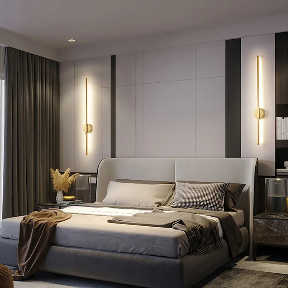 LuxeSofa – Modern Wall Lamp in Black and Gold for Stylish Living