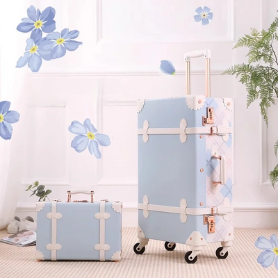 Retro Hard Shell Suitcase Set with Wheels and Combination Lock