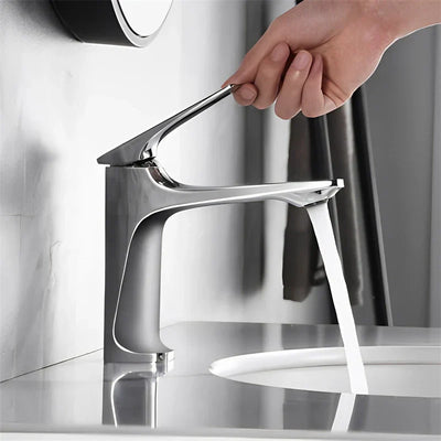 Elegant Bathroom Faucet  Single Handle  Durable Metal