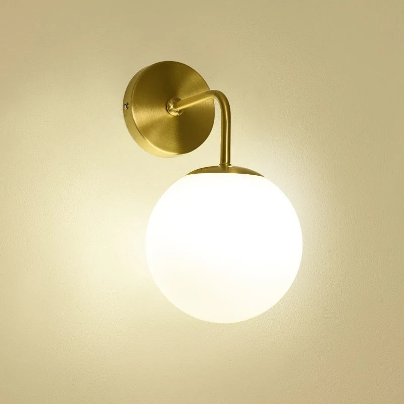 CircleLuxe – Scandinavian Wall Light with Adjustable Lighting