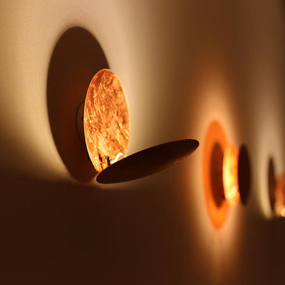 EclipseAura – Wall Lamp in Solar Eclipse Shape