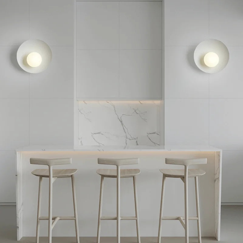MinimalGlow  – Sleek Wall Lamp with Energy-Efficient LED