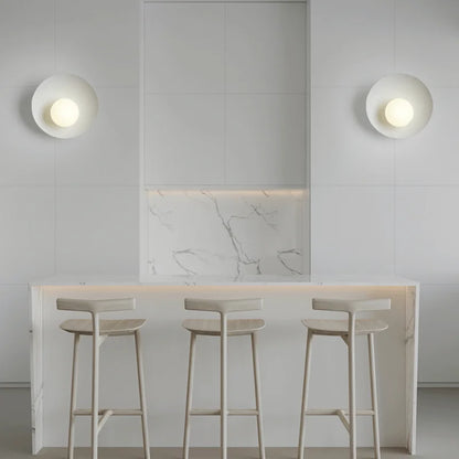 MinimalGlow  – Sleek Wall Lamp with Energy-Efficient LED