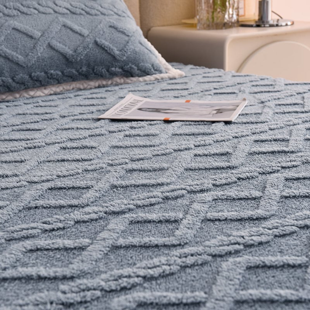 Velvet Mattress Cover – Soft Protective Bedding