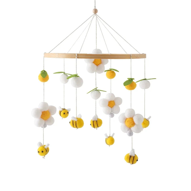 Wooden Baby Crib Mobile with Felt Bears Decoration