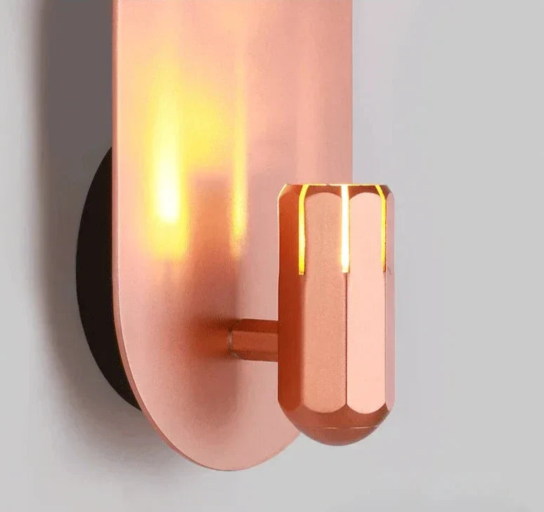 FormaLume – Contemporary Wall Light with Unique Design