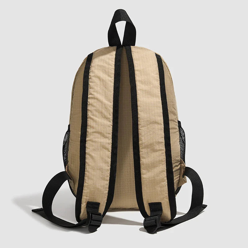 Lightweight Women’s Outdoor Backpack with Color Block Design