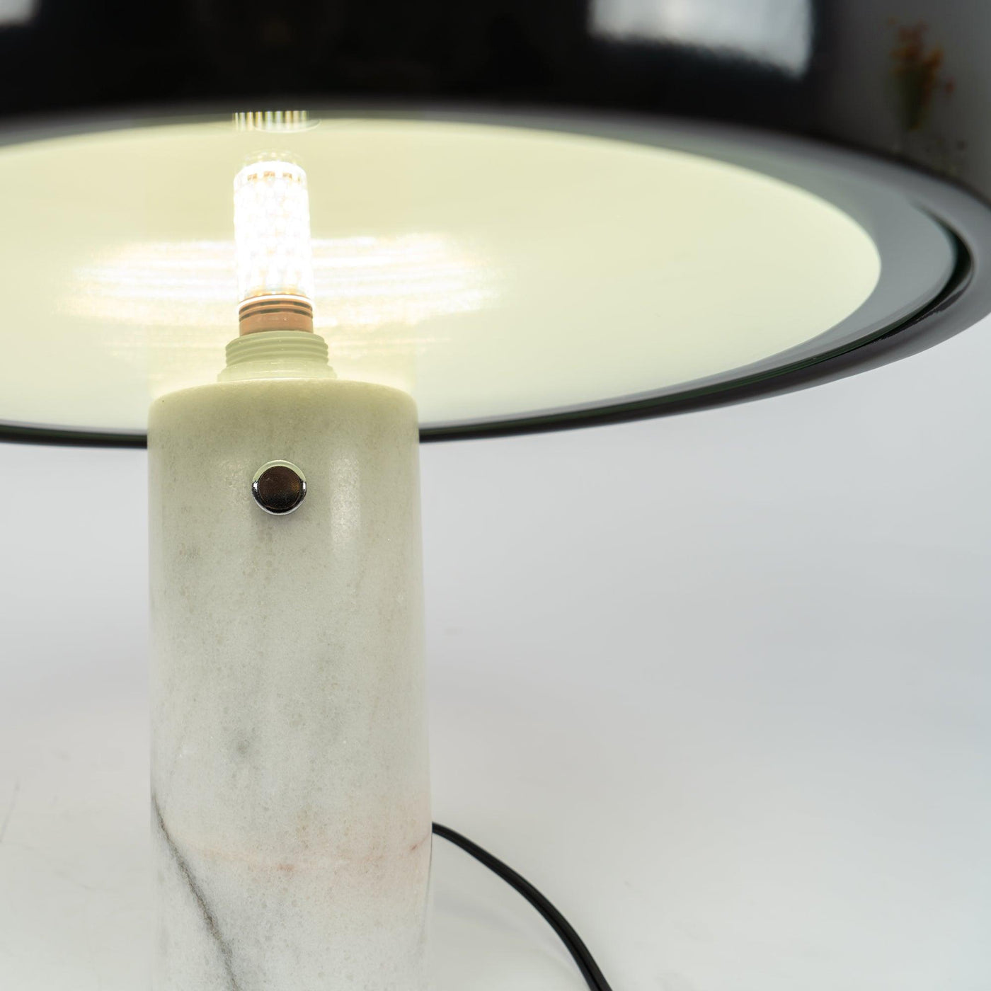 Art Marble Table Lamp with Italian Carrara Base