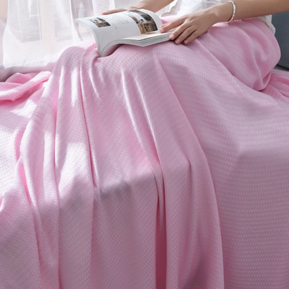 Summer Breeze Bamboo Cooling Blanket for Hot Sleepers