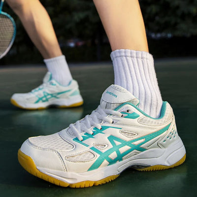 Flexible Shock-Absorbing Badminton Shoes with Grip