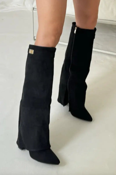 Women’s Black Leather Knee High Boots with Elegant Design