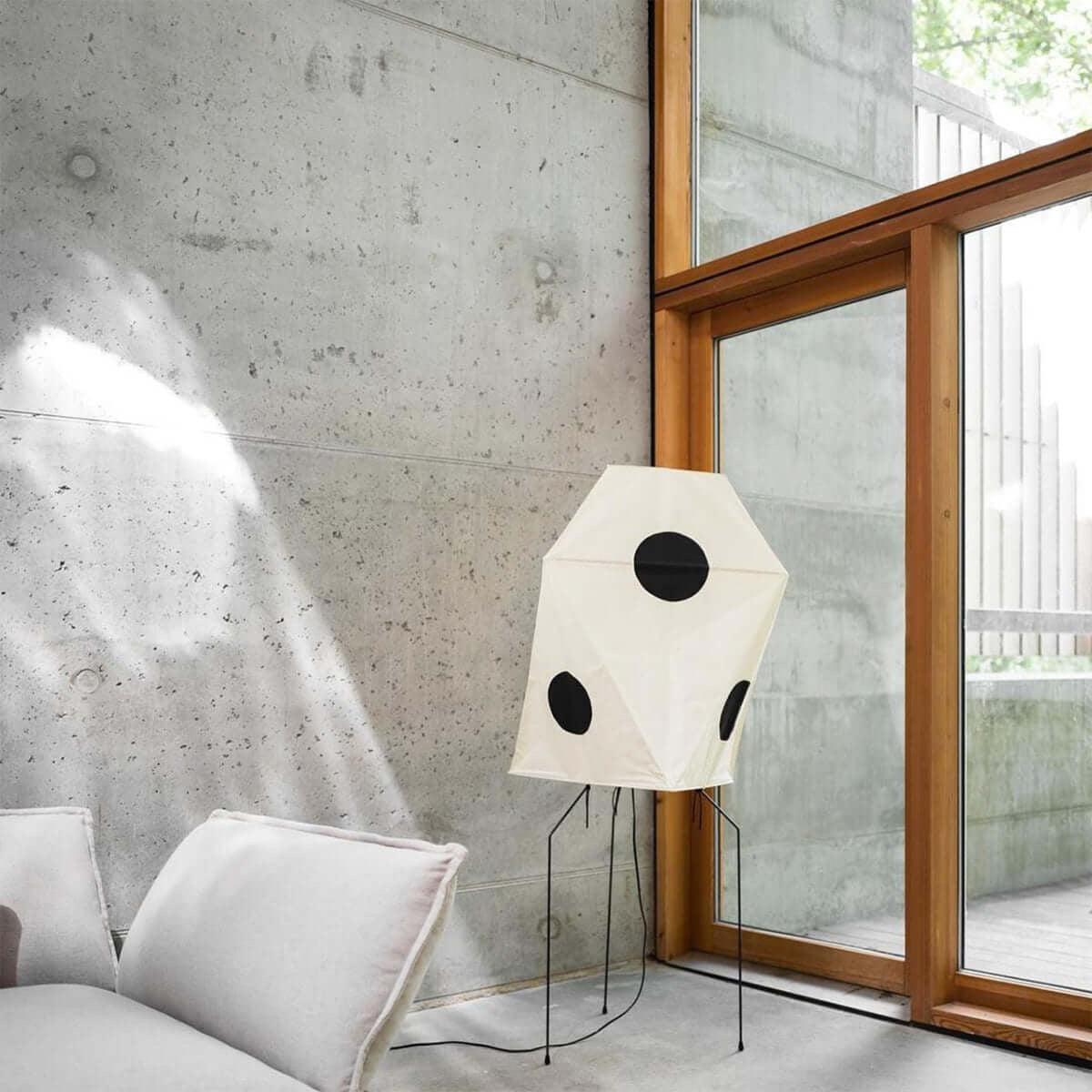 Akari Wabi Abstract Rice Paper Lantern – Japanese Noguchi-Inspired Lighting