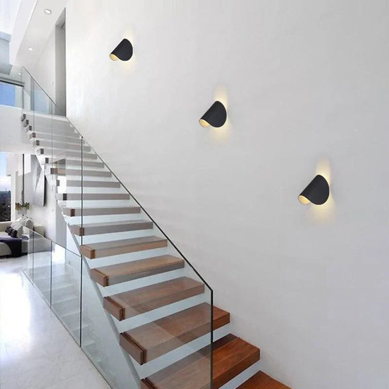 Modern LED Wall Lamp – Minimalist Industrial Design