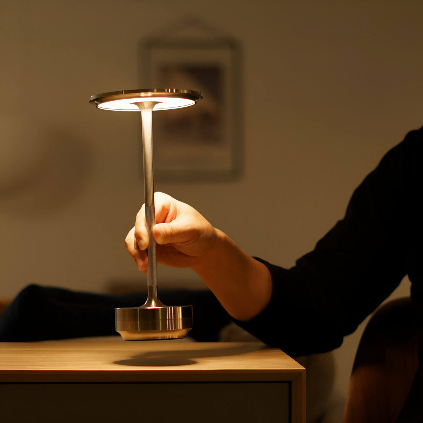 AmiGlow Rechargeable Wireless LED Table Lamp