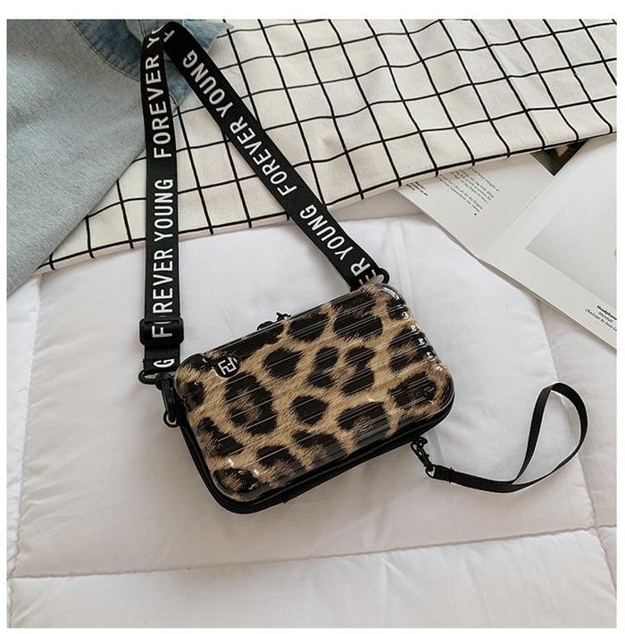 DuffelBag Mini – Stylish Travel Bag for Women