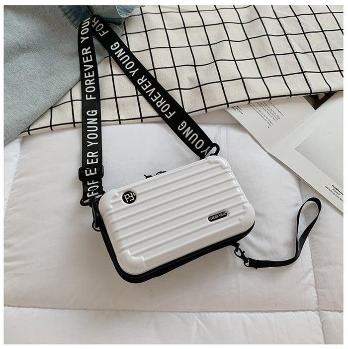 DuffelBag Mini – Stylish Travel Bag for Women