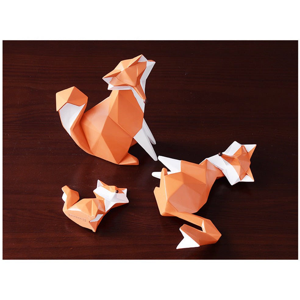 Geometric Fox Figurine – Modern Resin Sculpture