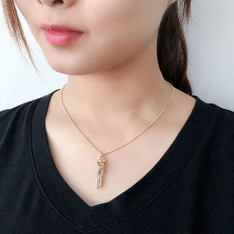 Hug Necklace – Symbol of Love, Connection & Togetherness