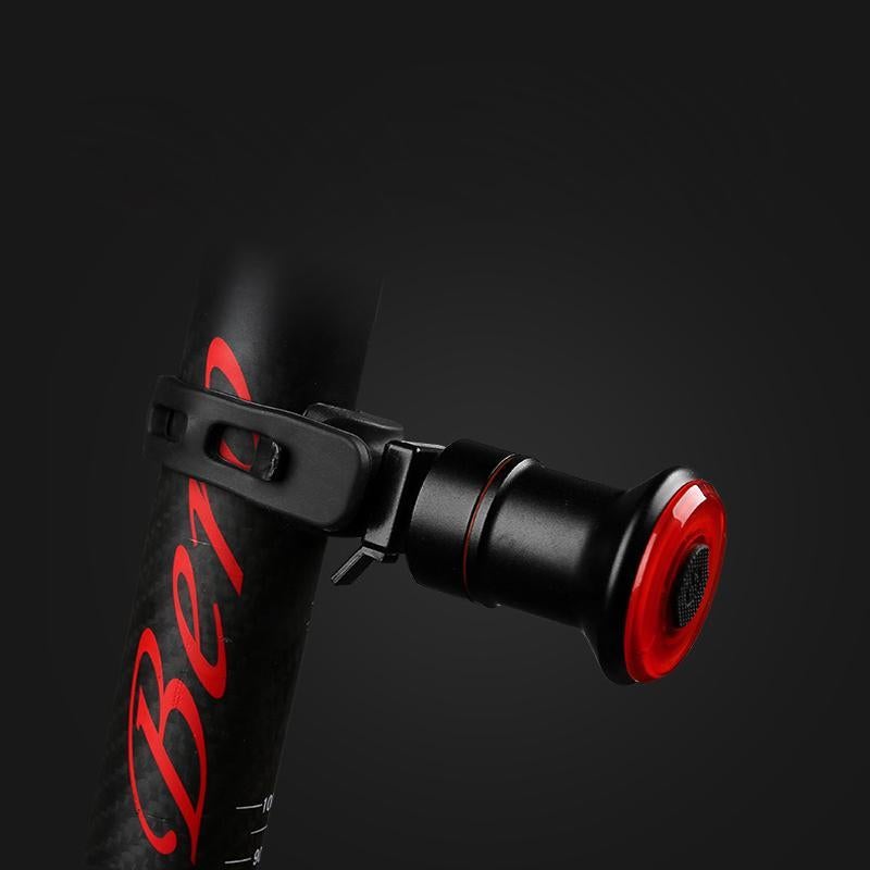 Smart Bicycle Taillight with Brake Detection – USB Rechargeable & IPX6 Waterproof