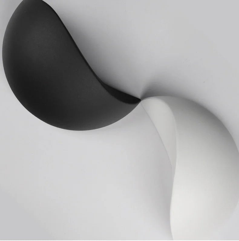 Minimalist Half-Round LED Wall Light – Modern Indoor/Outdoor Lamp