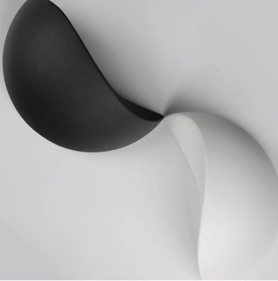 Minimalist Half-Round LED Wall Light – Modern Indoor/Outdoor Lamp