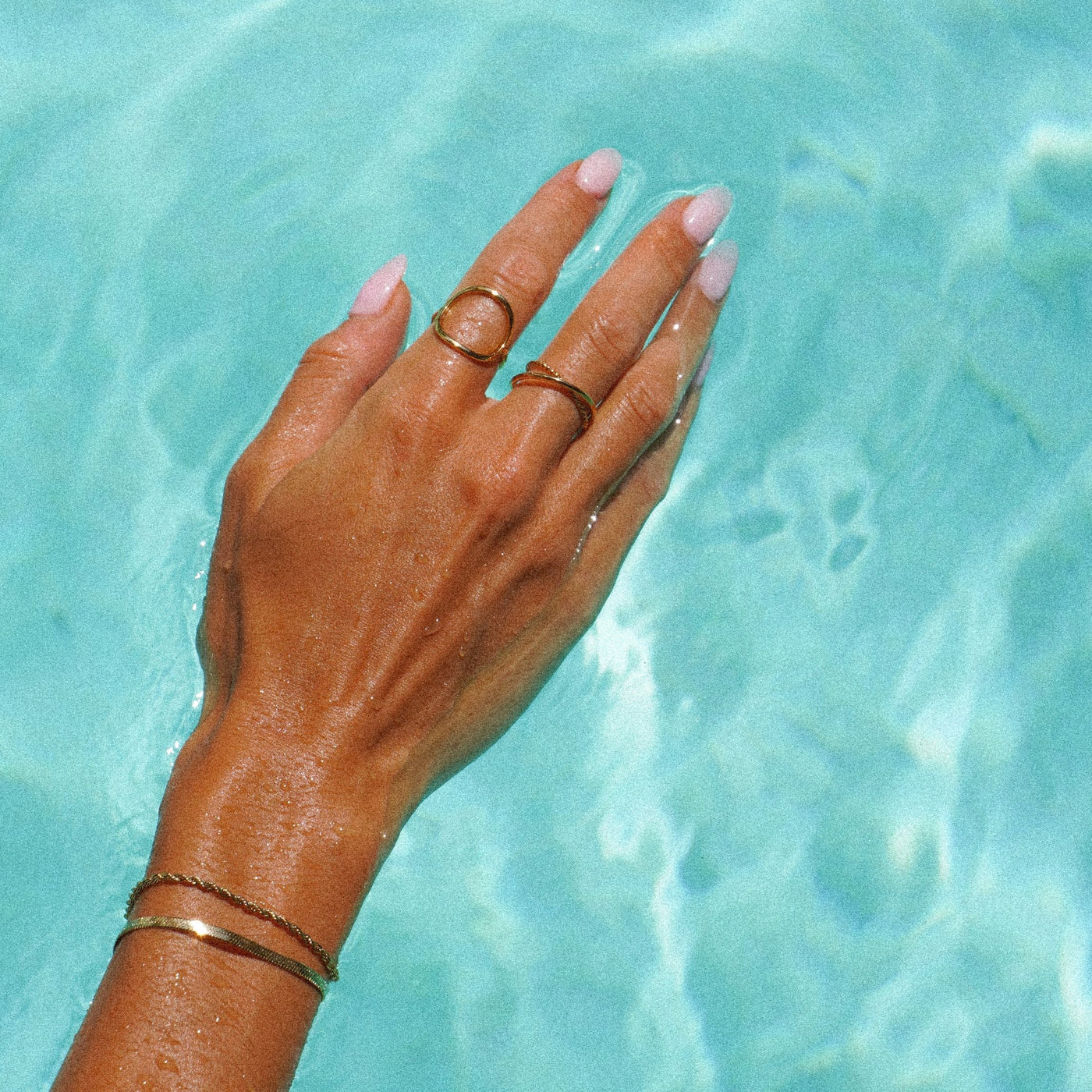 Noa Oval Ring in Gold or Silver Tone Jewelry