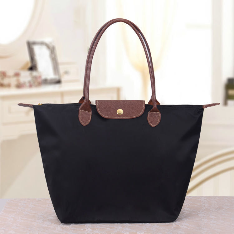 LuxeCarry Oxford Shoulder Bag for Everyday Style