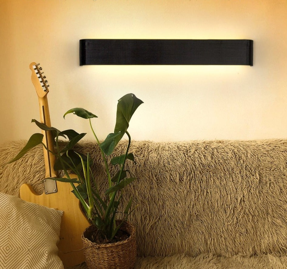 LumaGlow – Contemporary Wall Light