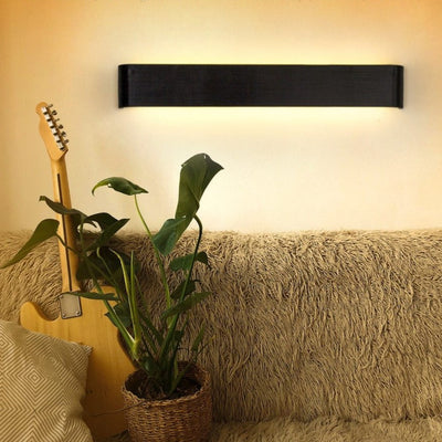 Contemporary LED Wall Lamp – Sleek Black Aluminum Light