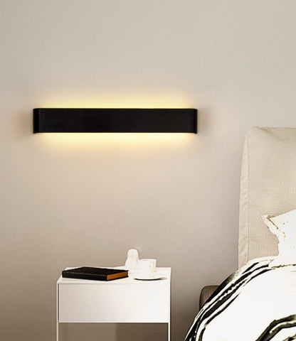 LumaGlow – Contemporary Wall Light