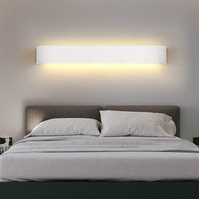 Contemporary LED Wall Lamp – Sleek Black Aluminum Light