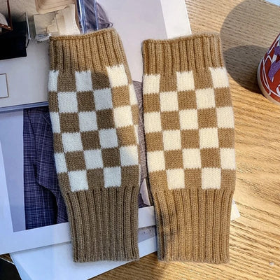 Women’s Checkered Winter Gloves – Warm Fingerless Knit Plaid Design
